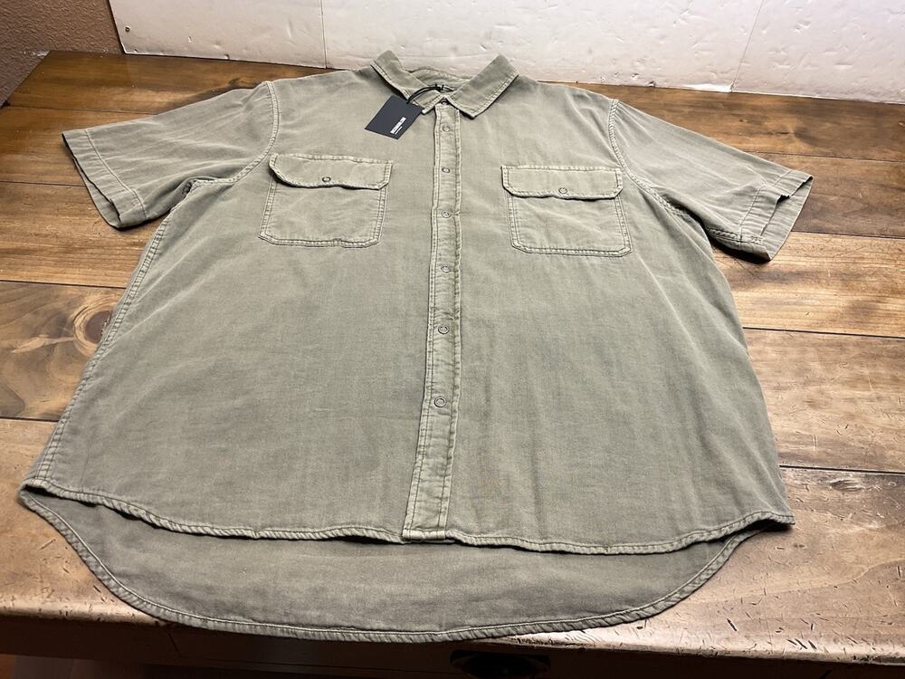 Buck Mason Faded Army Green Short Sleeve Double Pocket Shirt Mens 2XL NWT